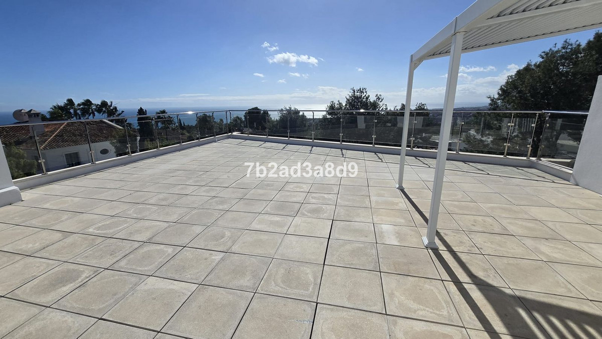 Se vende Pareada de 5 dormitorios en Costa Del Sol, Málaga, España