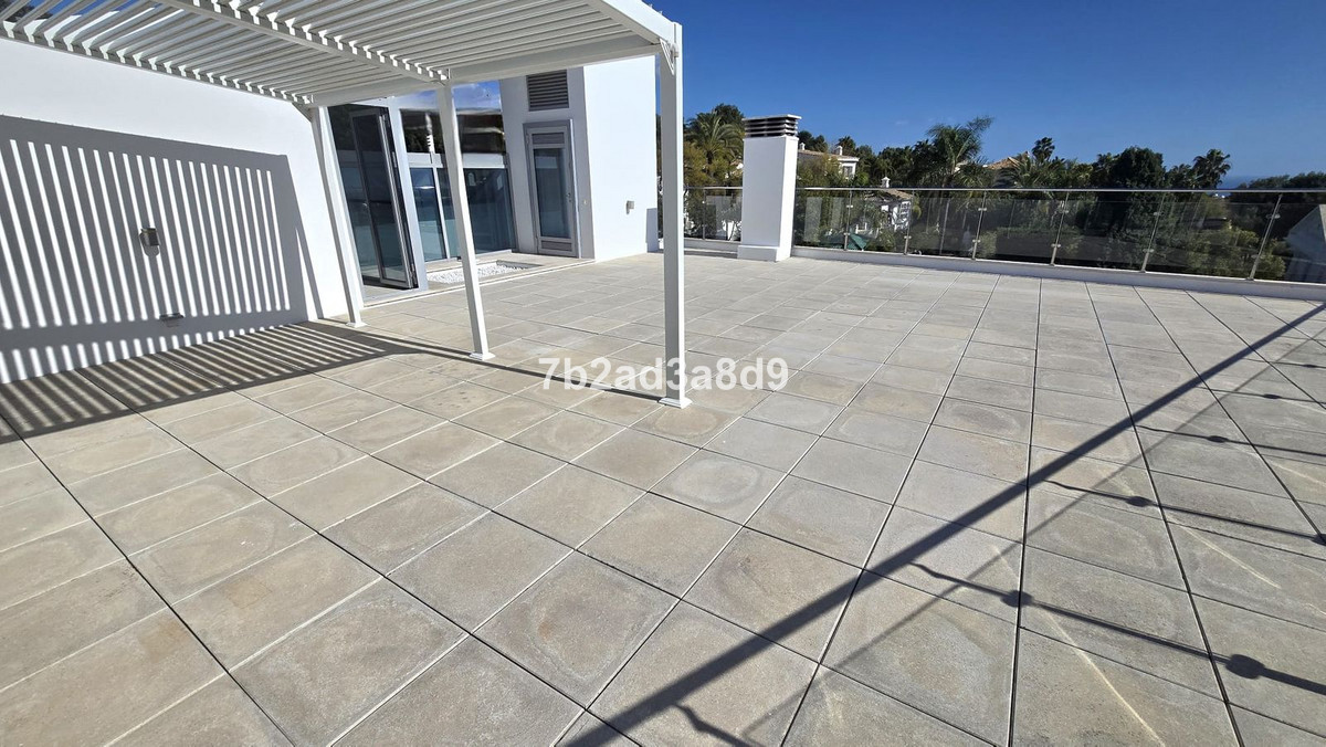Se vende Pareada de 5 dormitorios en Costa Del Sol, Málaga, España