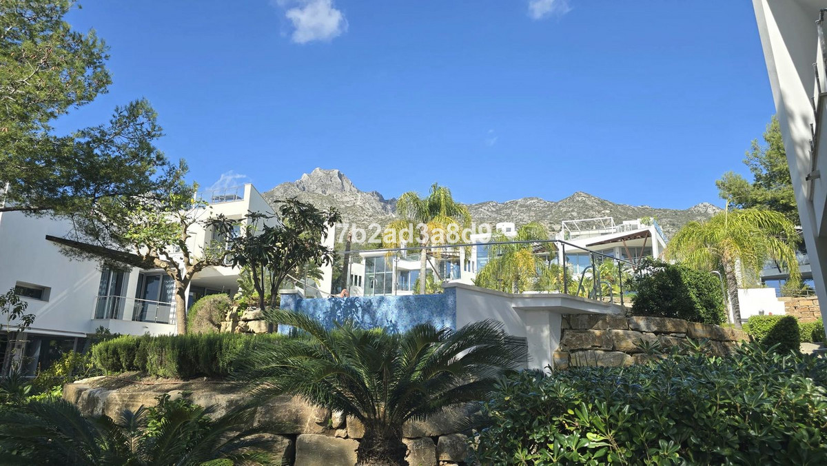 Se vende Pareada de 5 dormitorios en Costa Del Sol, Málaga, España