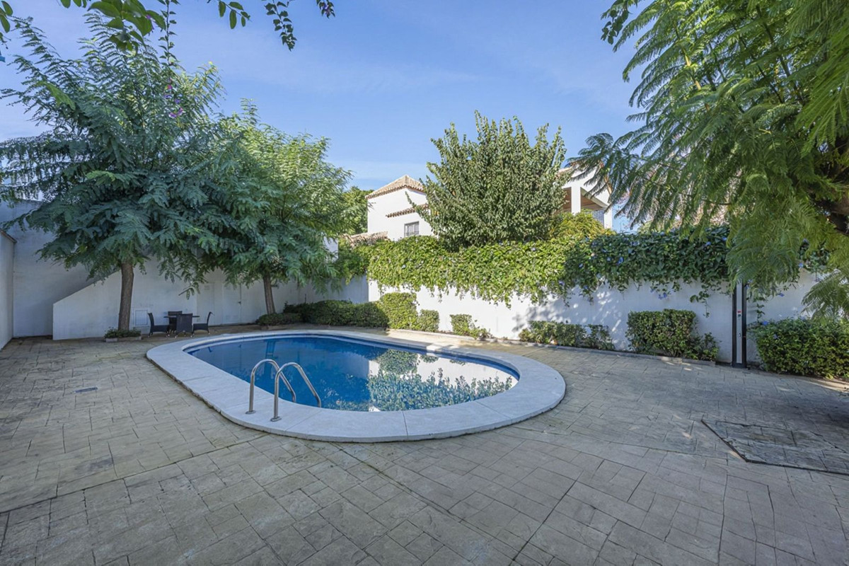 3 Bed Townhouse for sale in Guadalmina Alta Costa Del Sol, Málaga, Spain