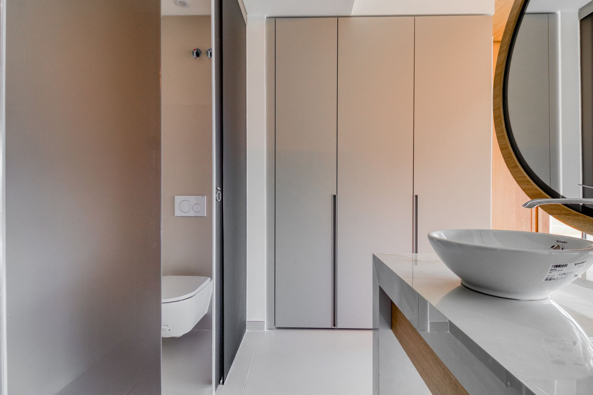 2 Bed Apartment for sale in Fuengirola Costa Del Sol, Málaga, Spain
