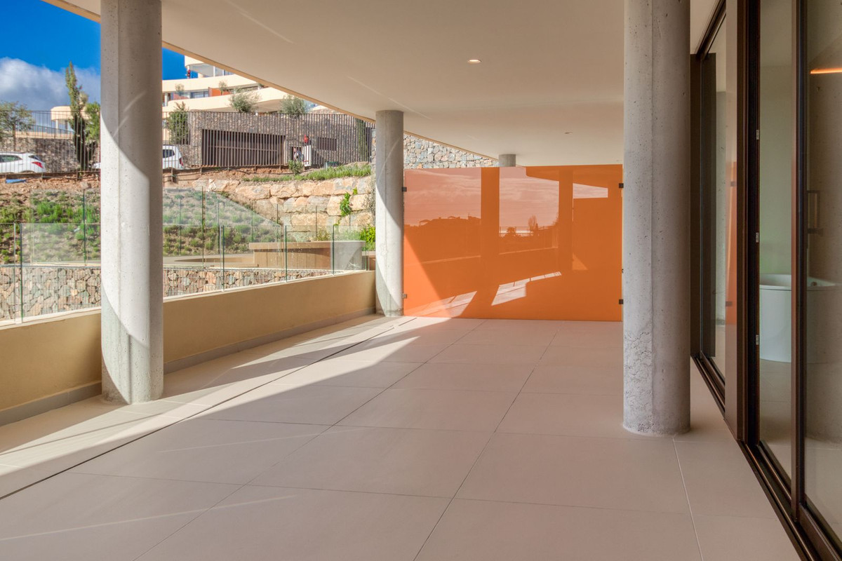 2 Bed Apartment for sale in Fuengirola Costa Del Sol, Málaga, Spain