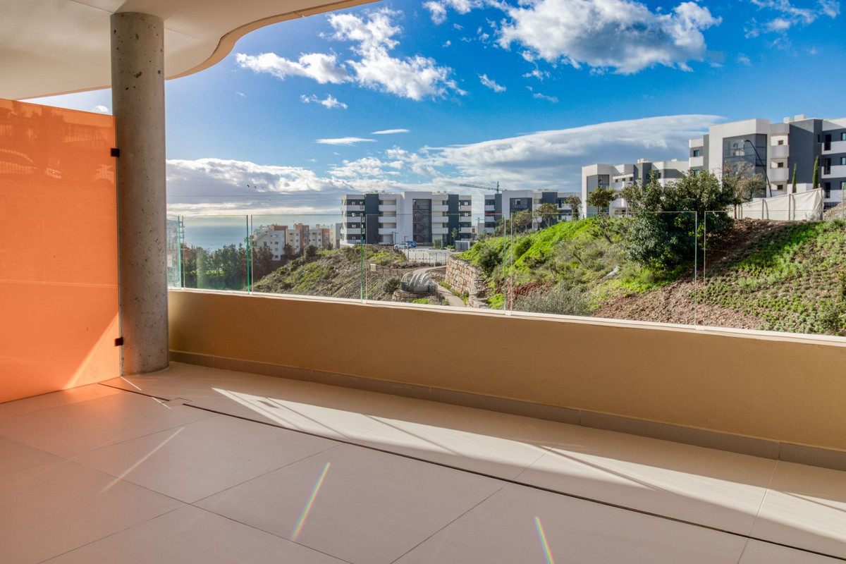2 Bed Apartment for sale in Fuengirola Costa Del Sol, Málaga, Spain