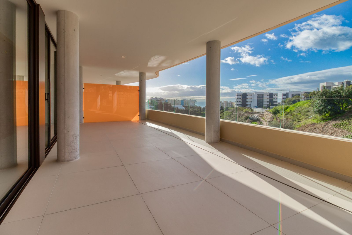 2 Bed Apartment for sale in Fuengirola Costa Del Sol, Málaga, Spain