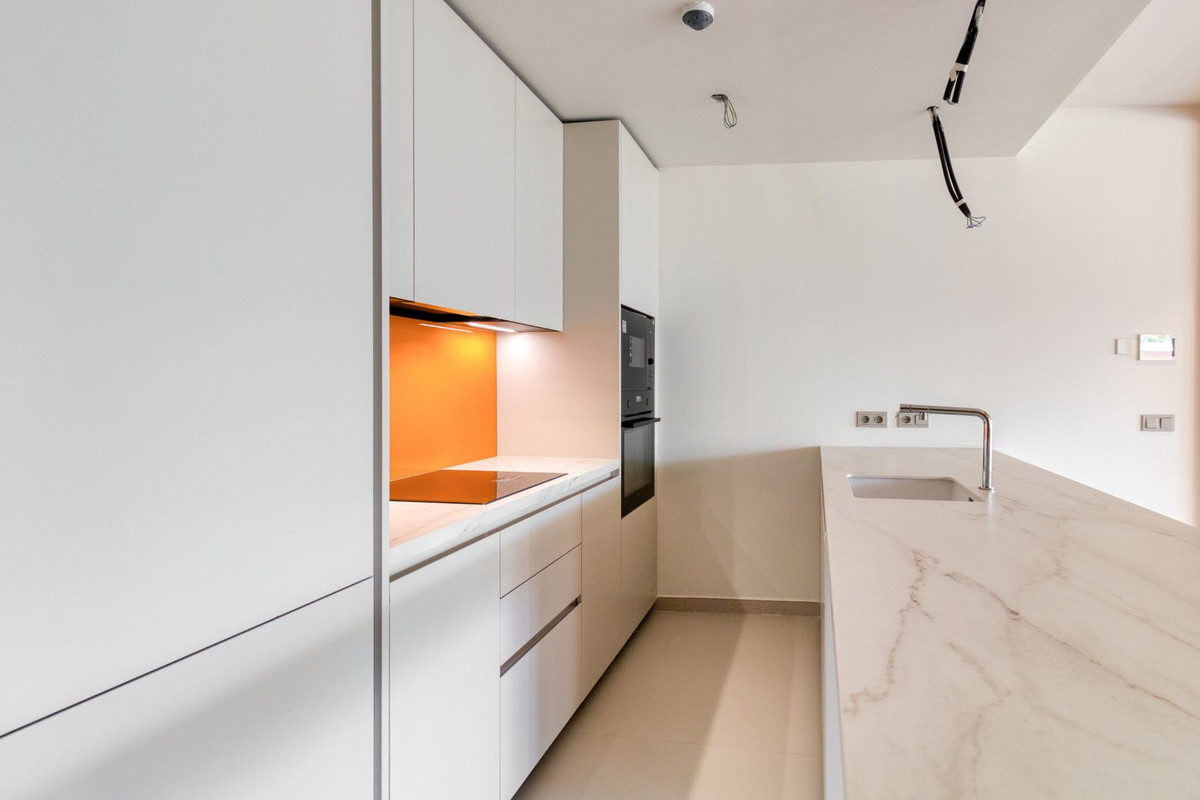 2 Bed Apartment for sale in Fuengirola Costa Del Sol, Málaga, Spain