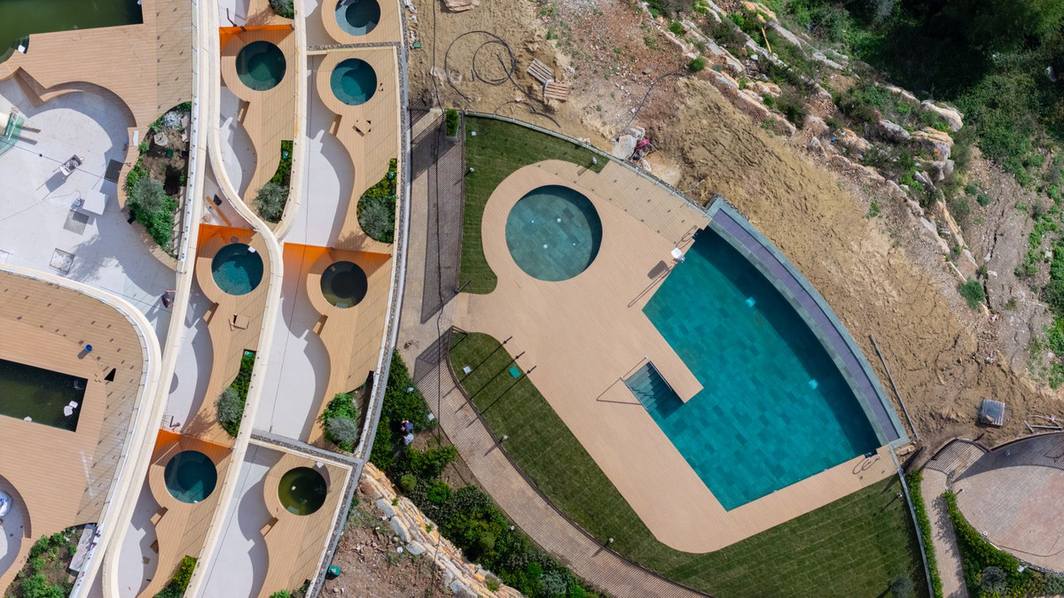 2 Bed Apartment for sale in Fuengirola Costa Del Sol, Málaga, Spain