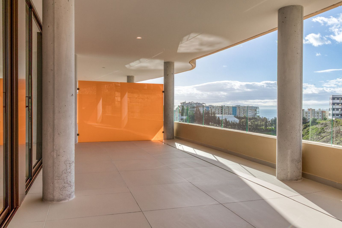 2 Bed Apartment for sale in Fuengirola Costa Del Sol, Málaga, Spain