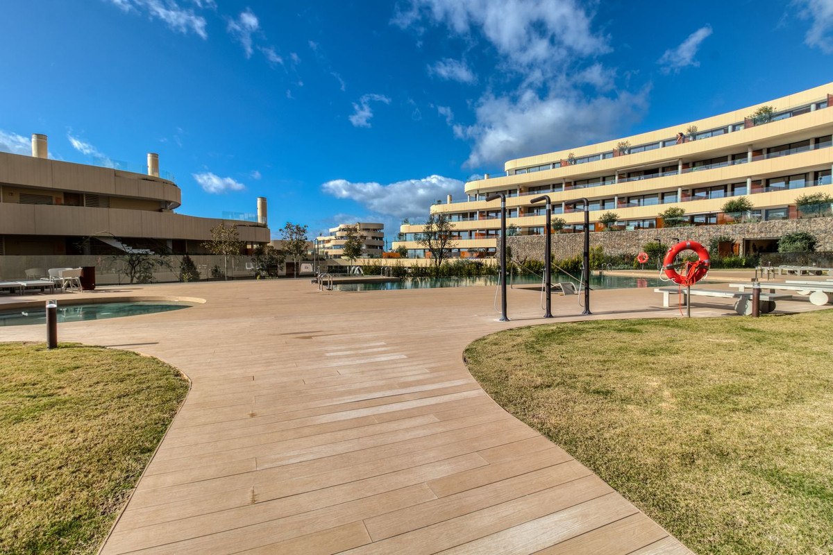 2 Bed Apartment for sale in Fuengirola Costa Del Sol, Málaga, Spain