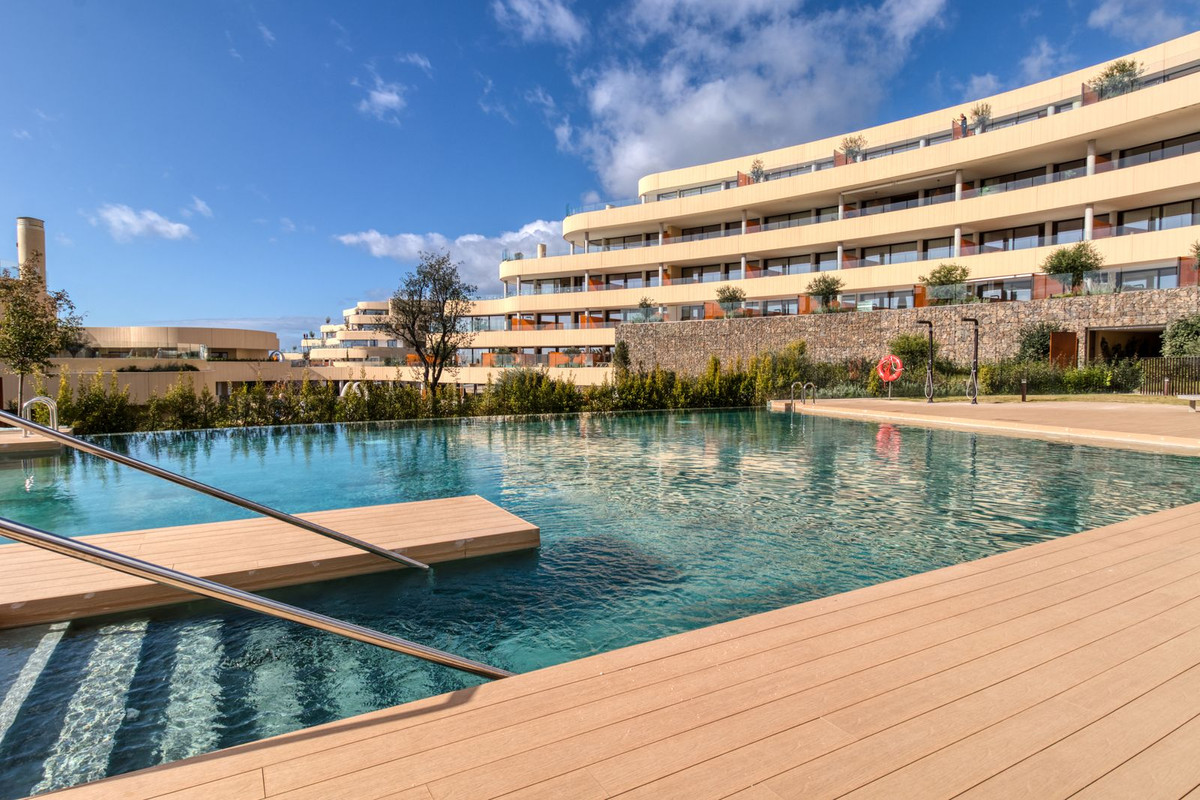 2 Bed Apartment for sale in Fuengirola Costa Del Sol, Málaga, Spain