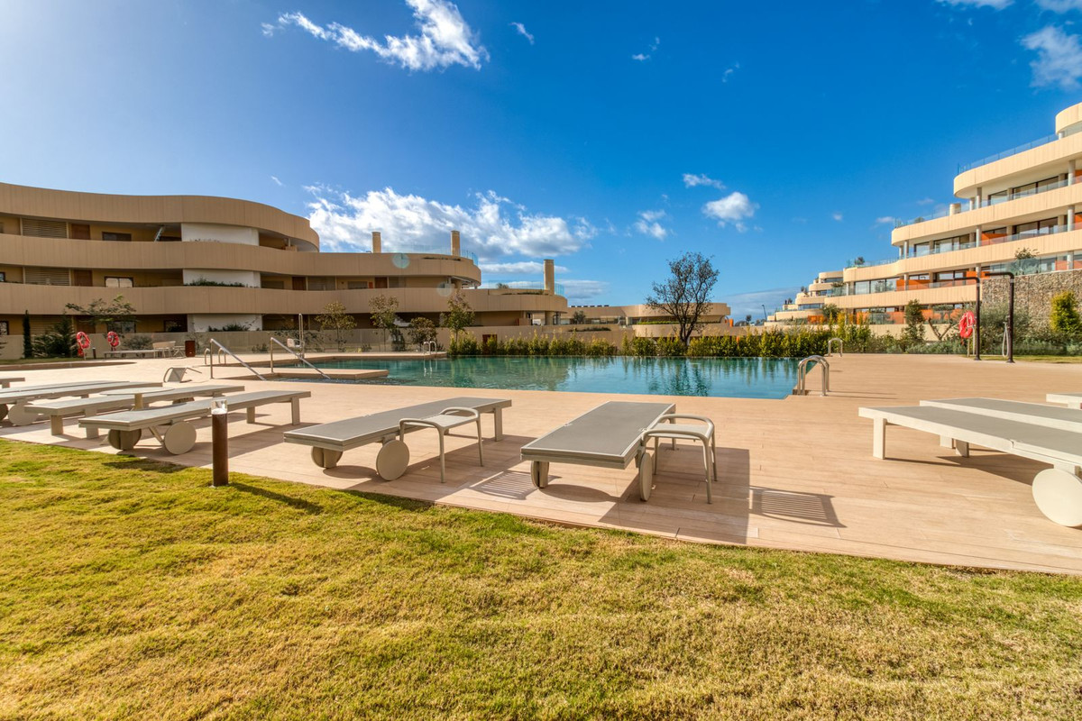 2 Bed Apartment for sale in Fuengirola Costa Del Sol, Málaga, Spain