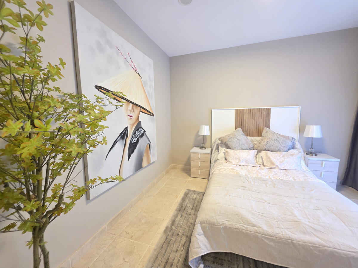 3 Bed Apartment for sale in Estepona Costa Del Sol, Málaga, Spain