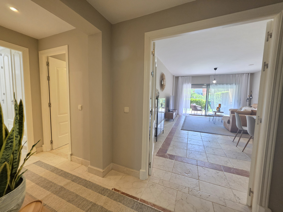 3 Bed Apartment for sale in Estepona Costa Del Sol, Málaga, Spain