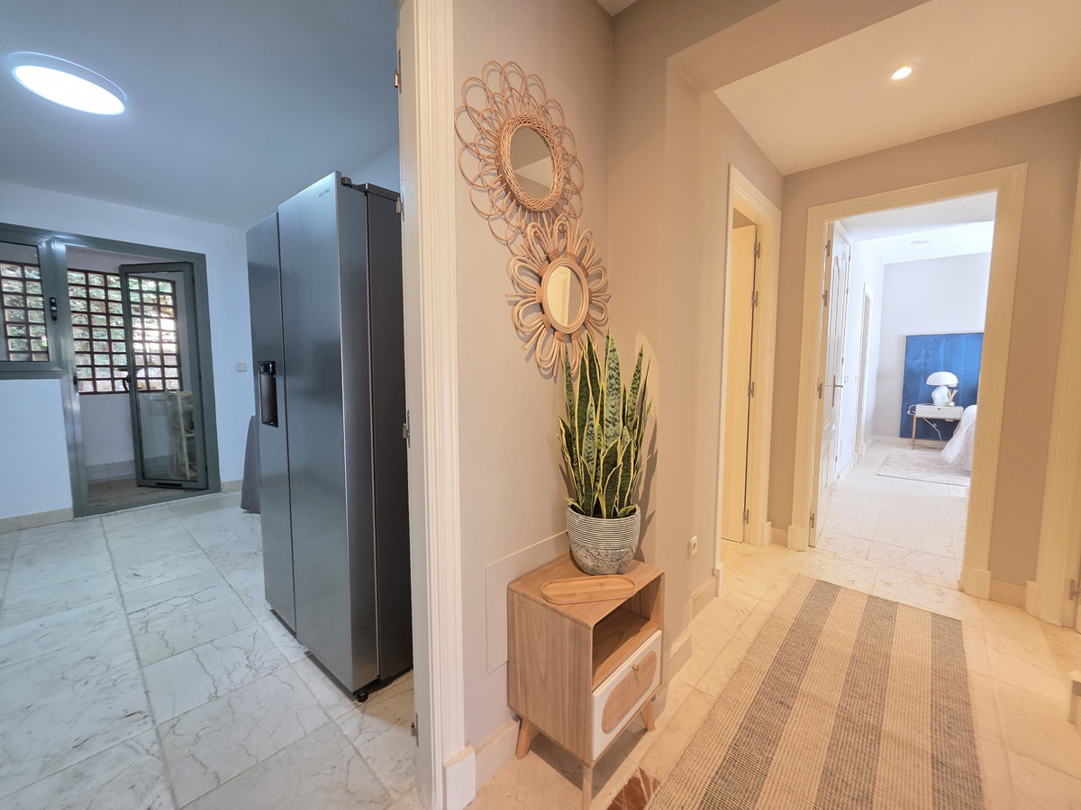 3 Bed Apartment for sale in Estepona Costa Del Sol, Málaga, Spain