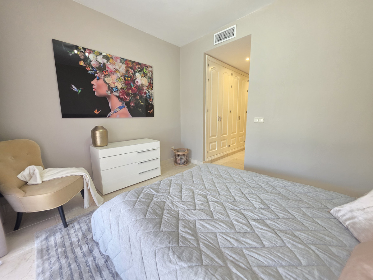3 Bed Apartment for sale in Estepona Costa Del Sol, Málaga, Spain