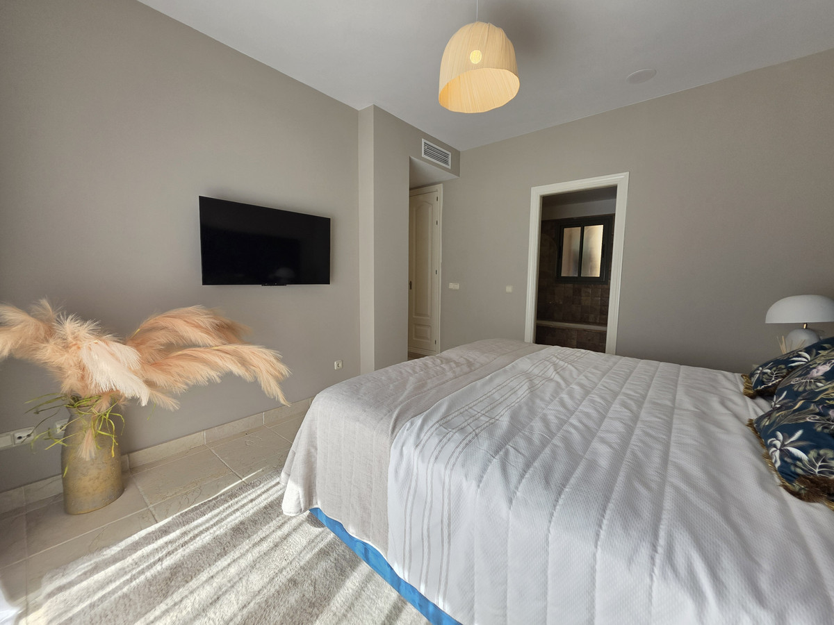 3 Bed Apartment for sale in Estepona Costa Del Sol, Málaga, Spain