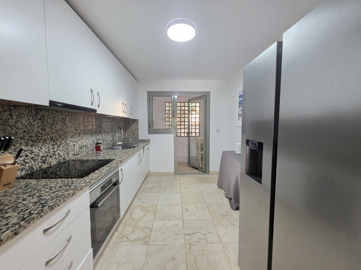 3 Bed Apartment for sale in Estepona Costa Del Sol, Málaga, Spain