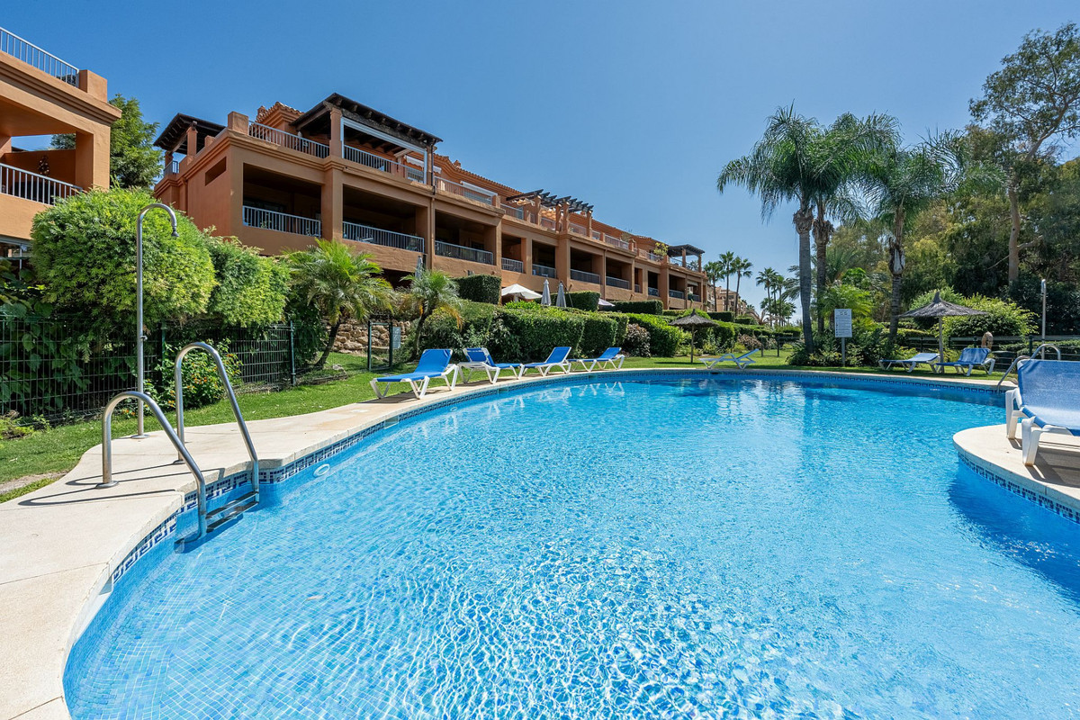 3 Bed Apartment for sale in Estepona Costa Del Sol, Málaga, Spain