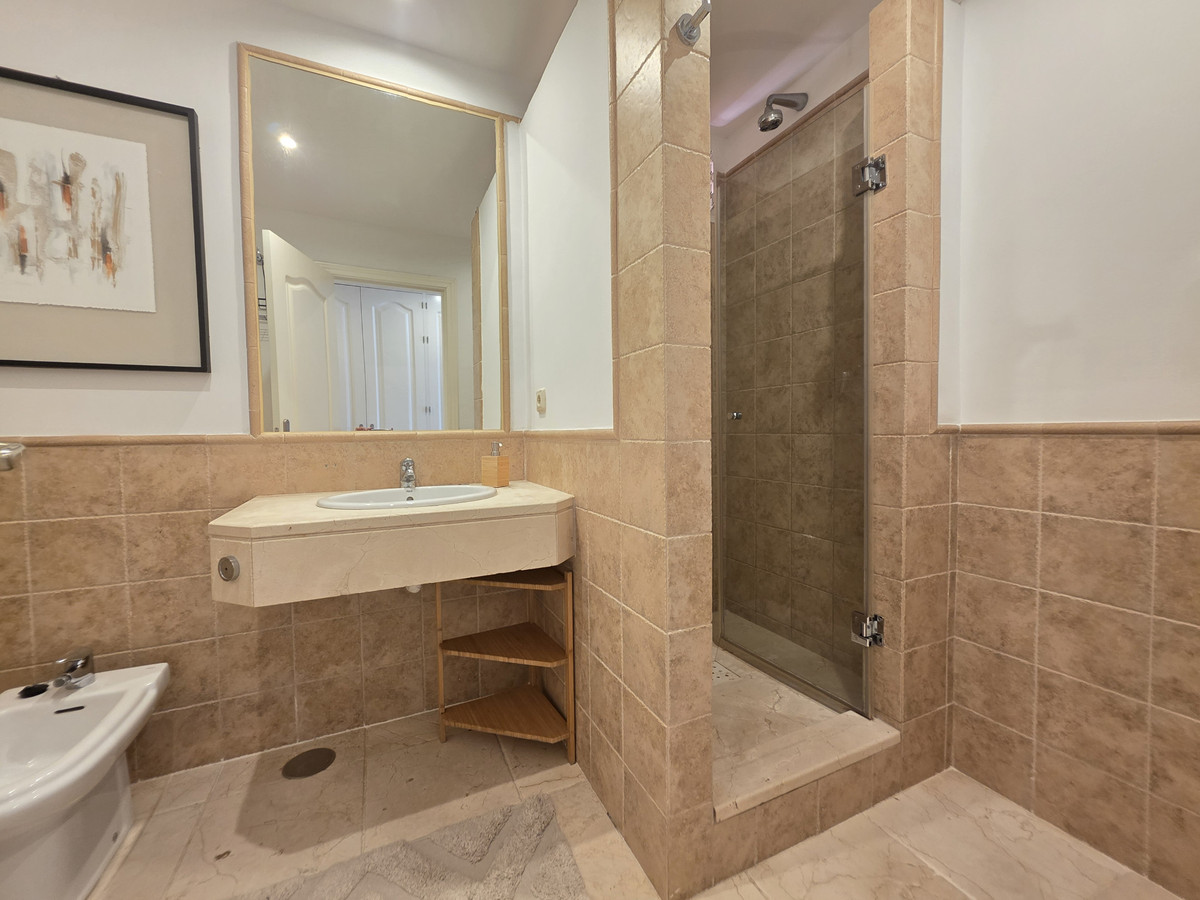 3 Bed Apartment for sale in Estepona Costa Del Sol, Málaga, Spain