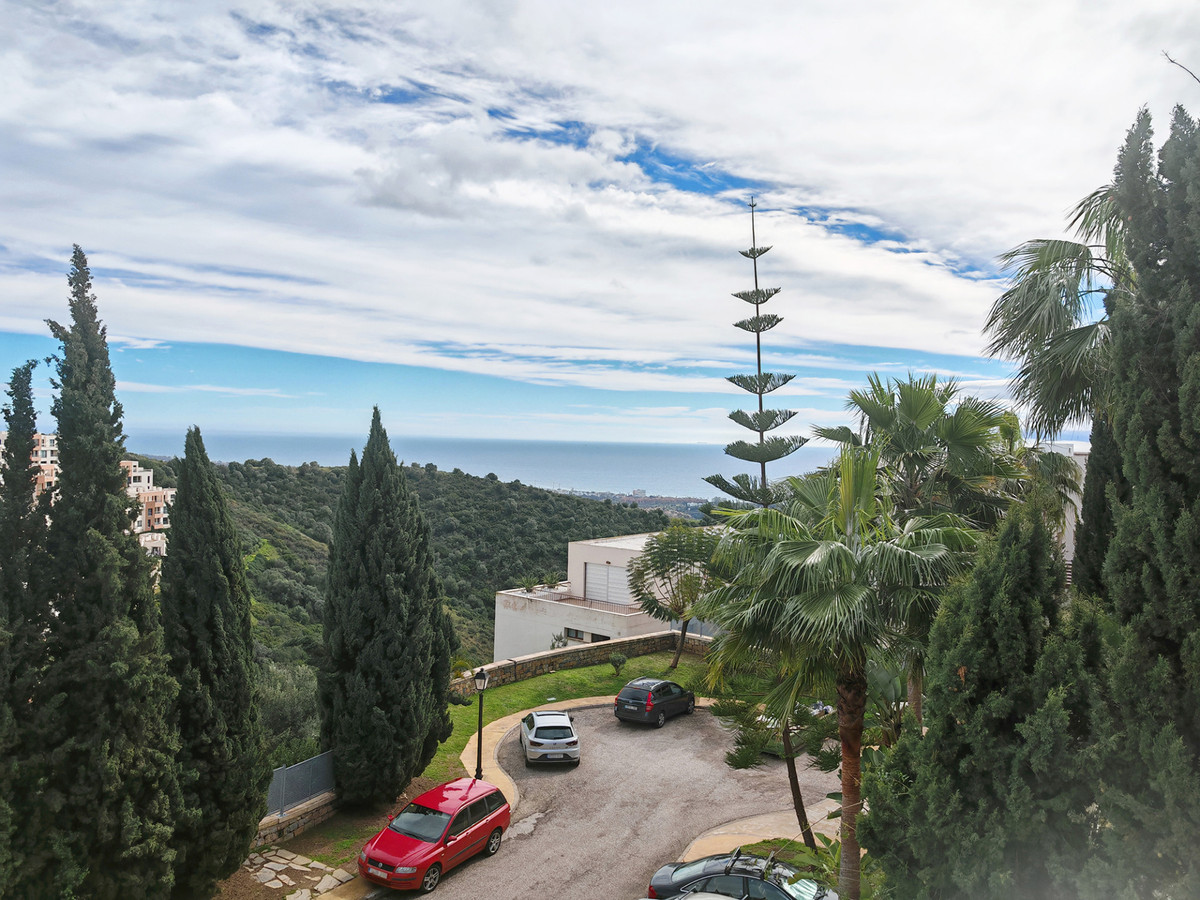 2 Bed Apartment for sale in Marbella Costa Del Sol, Málaga, Spain