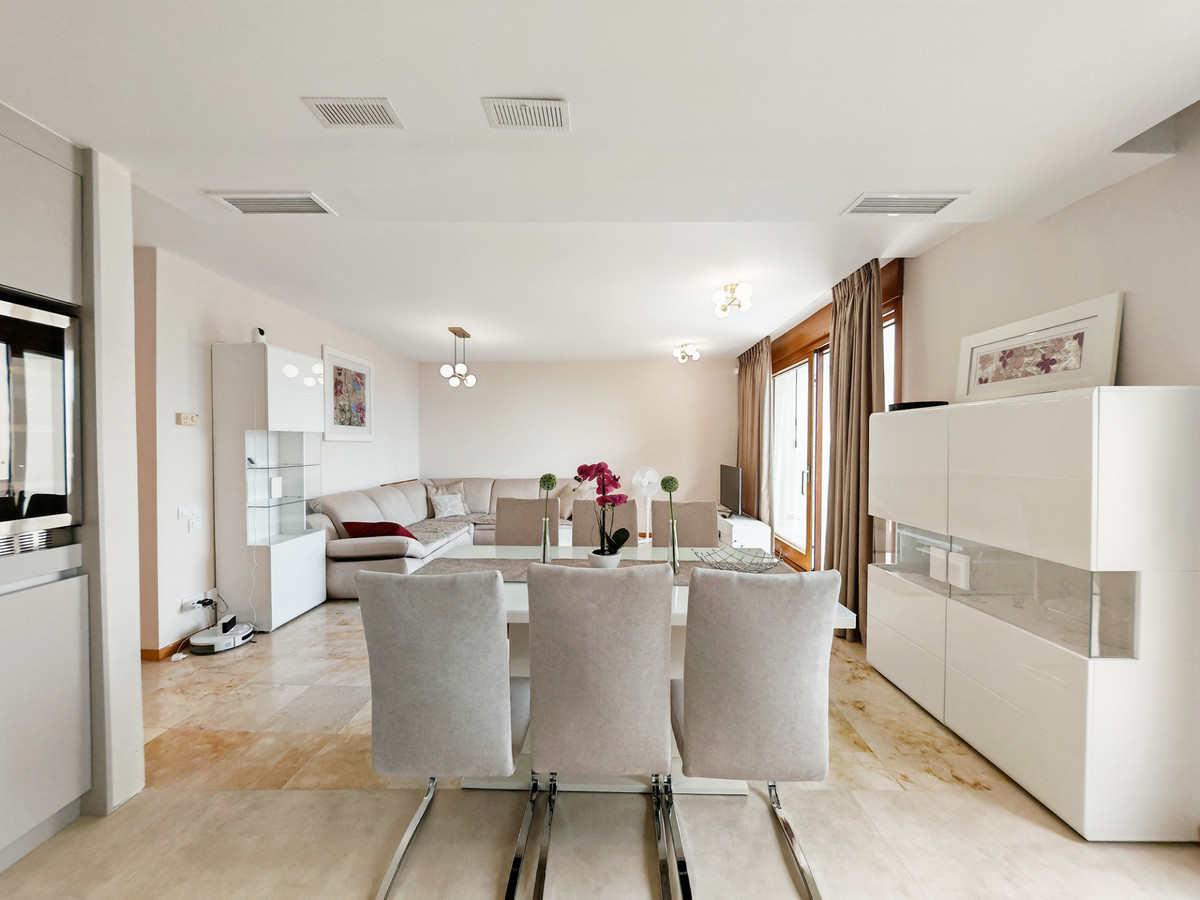 2 Bed Apartment for sale in Marbella Costa Del Sol, Málaga, Spain