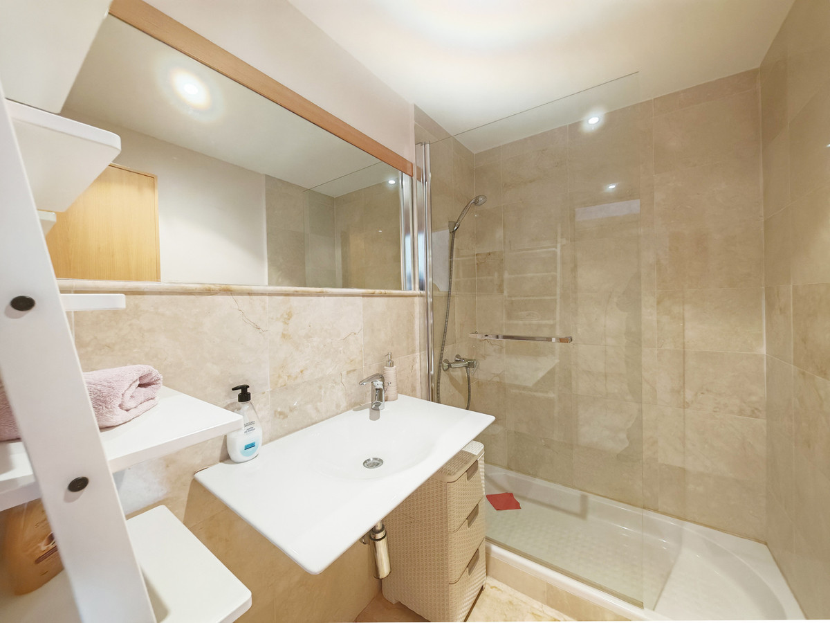 2 Bed Apartment for sale in Marbella Costa Del Sol, Málaga, Spain