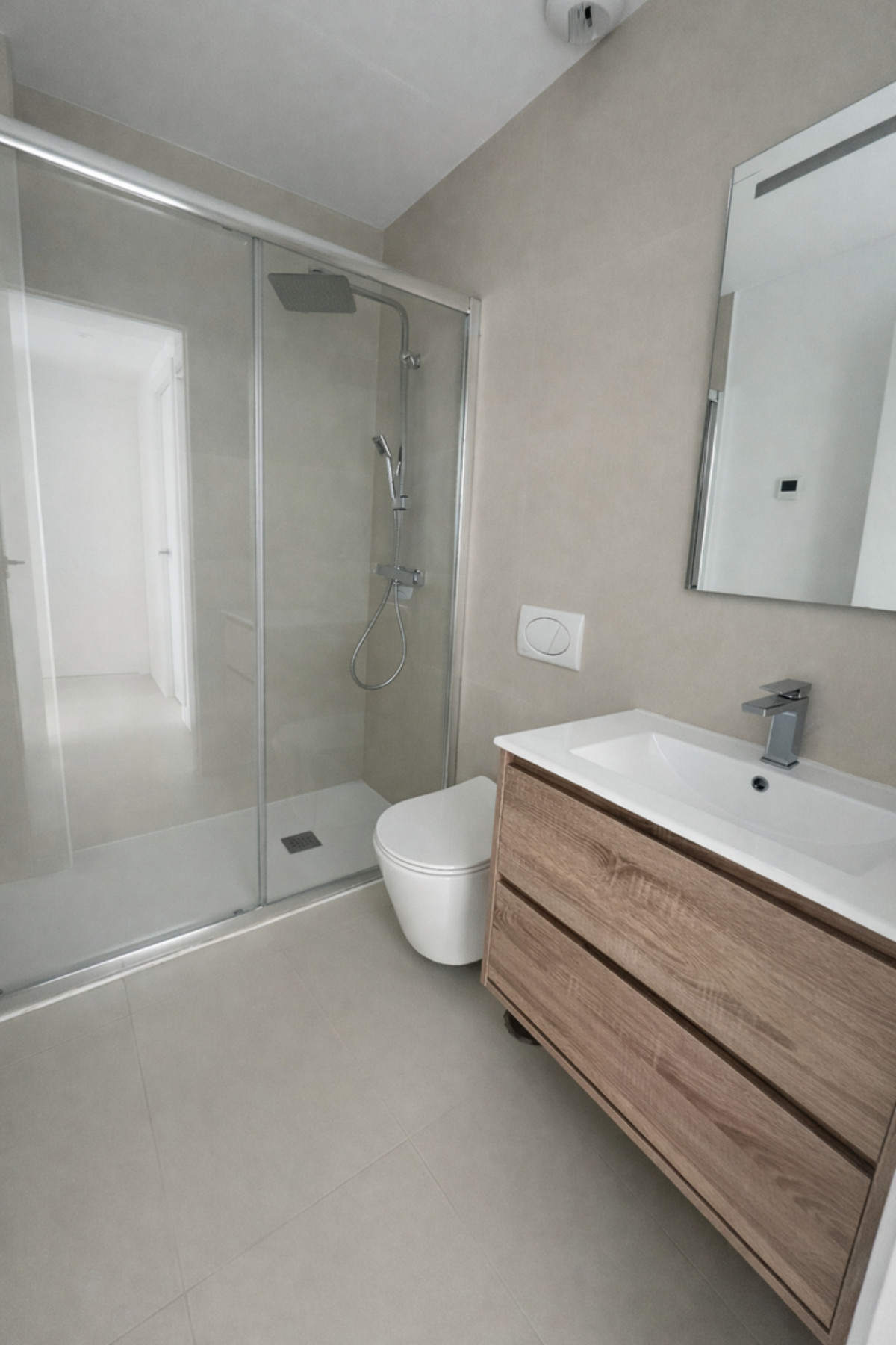 3 Bed Apartment for sale in Fuengirola Costa Del Sol, Málaga, Spain