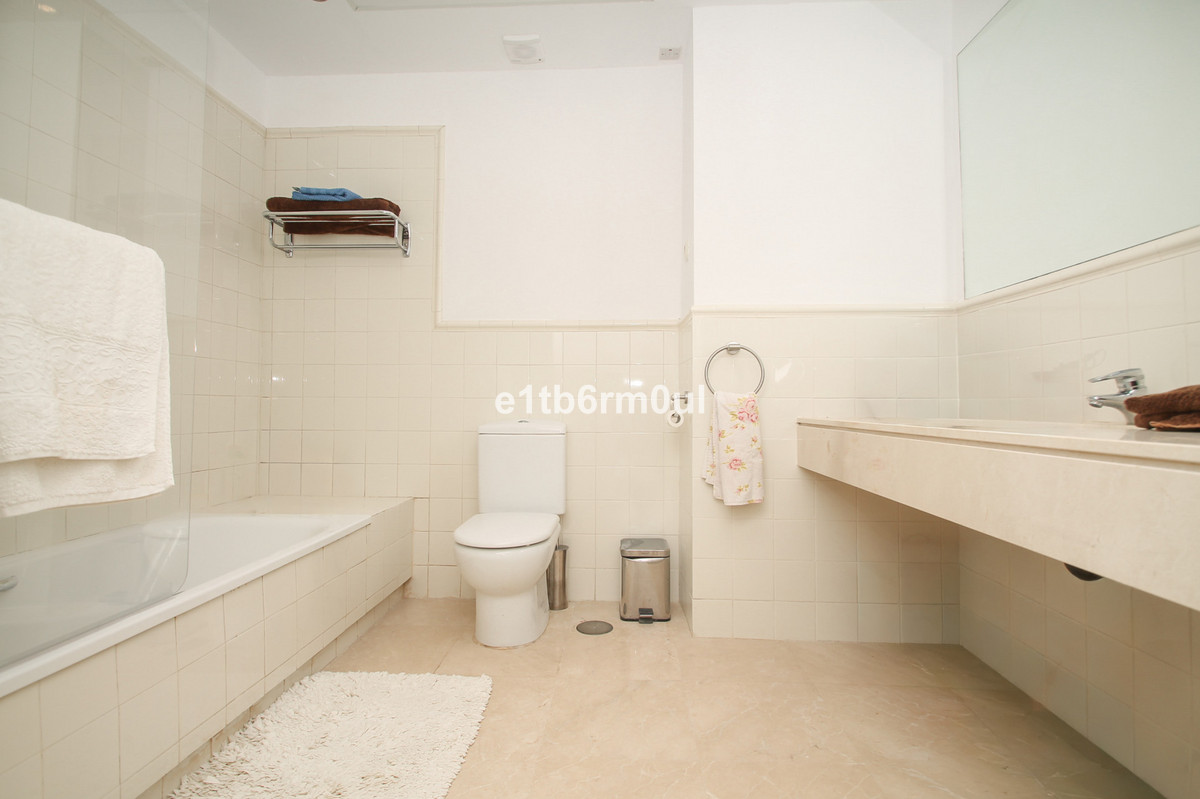 Se vende Adosada de 3 dormitorios en Costa Del Sol, Málaga, España