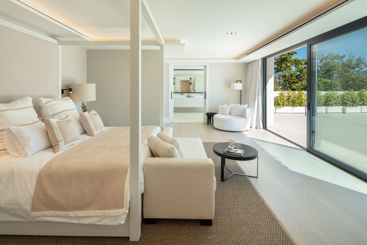 Se vende Villa - Chalet de 5 dormitorios en Costa Del Sol, Málaga, España
