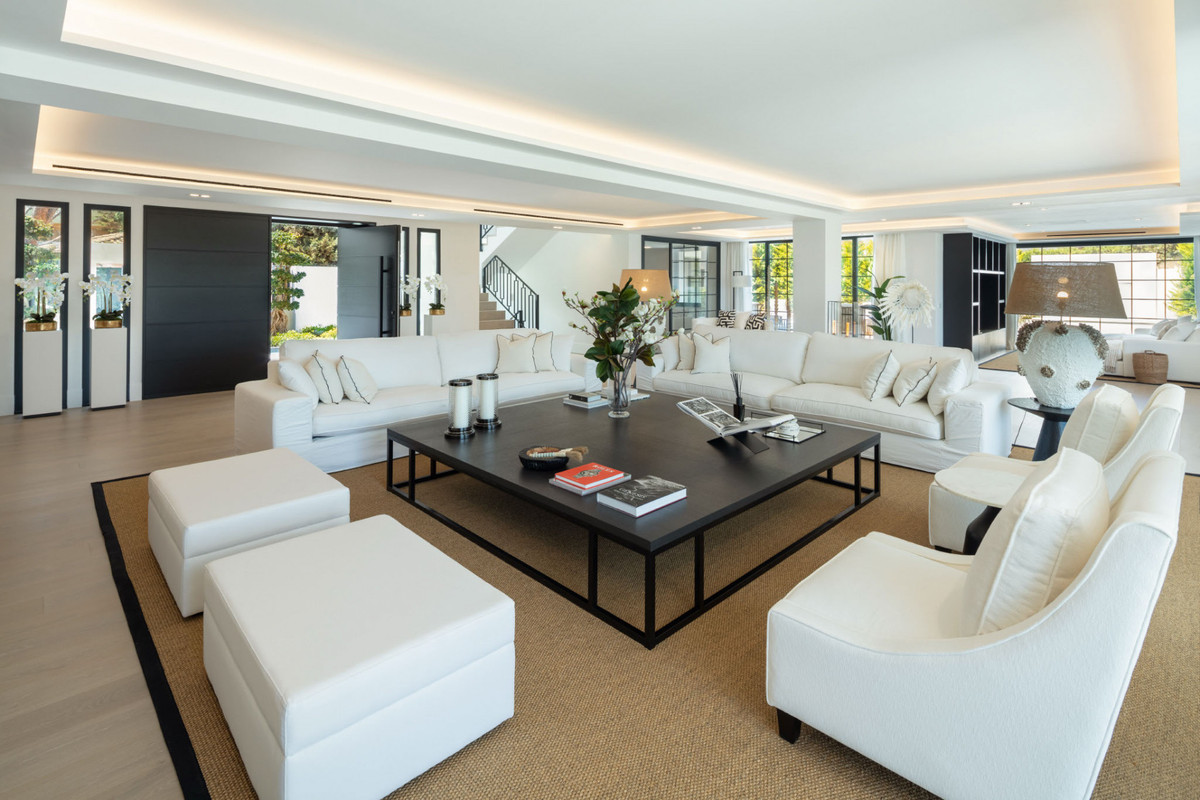 Se vende Villa - Chalet de 5 dormitorios en Costa Del Sol, Málaga, España