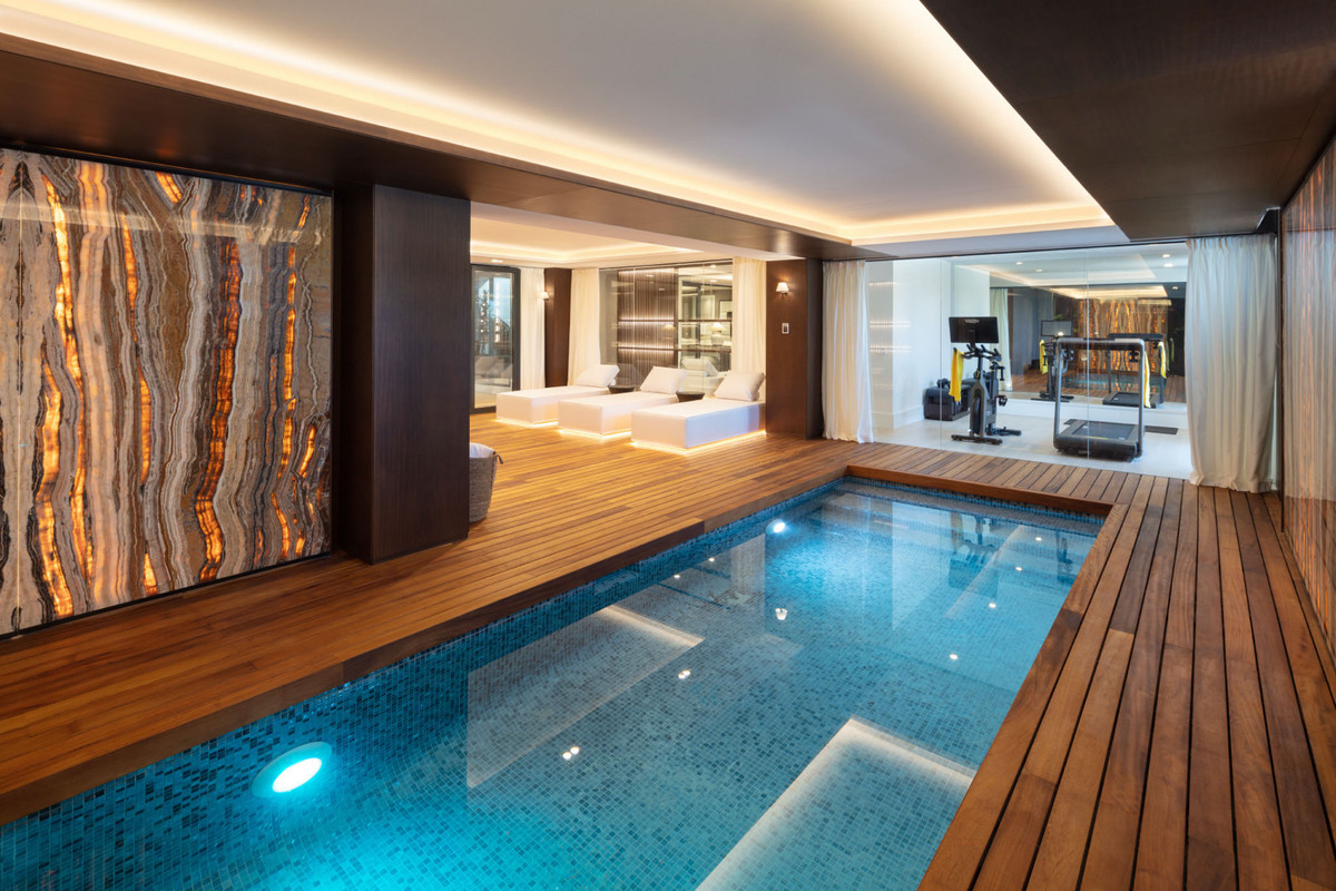 Se vende Villa - Chalet de 5 dormitorios en Costa Del Sol, Málaga, España