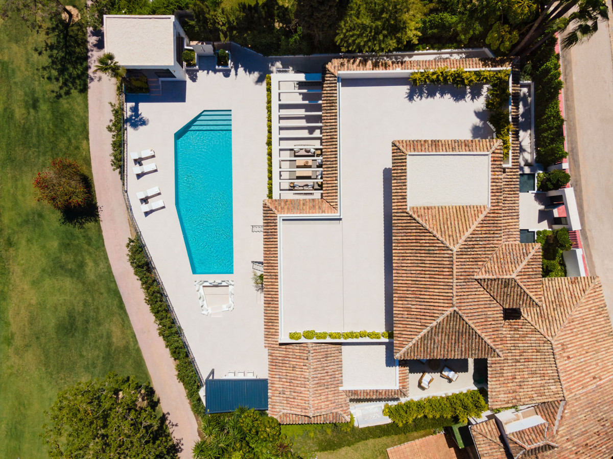Se vende Villa - Chalet de 5 dormitorios en Costa Del Sol, Málaga, España