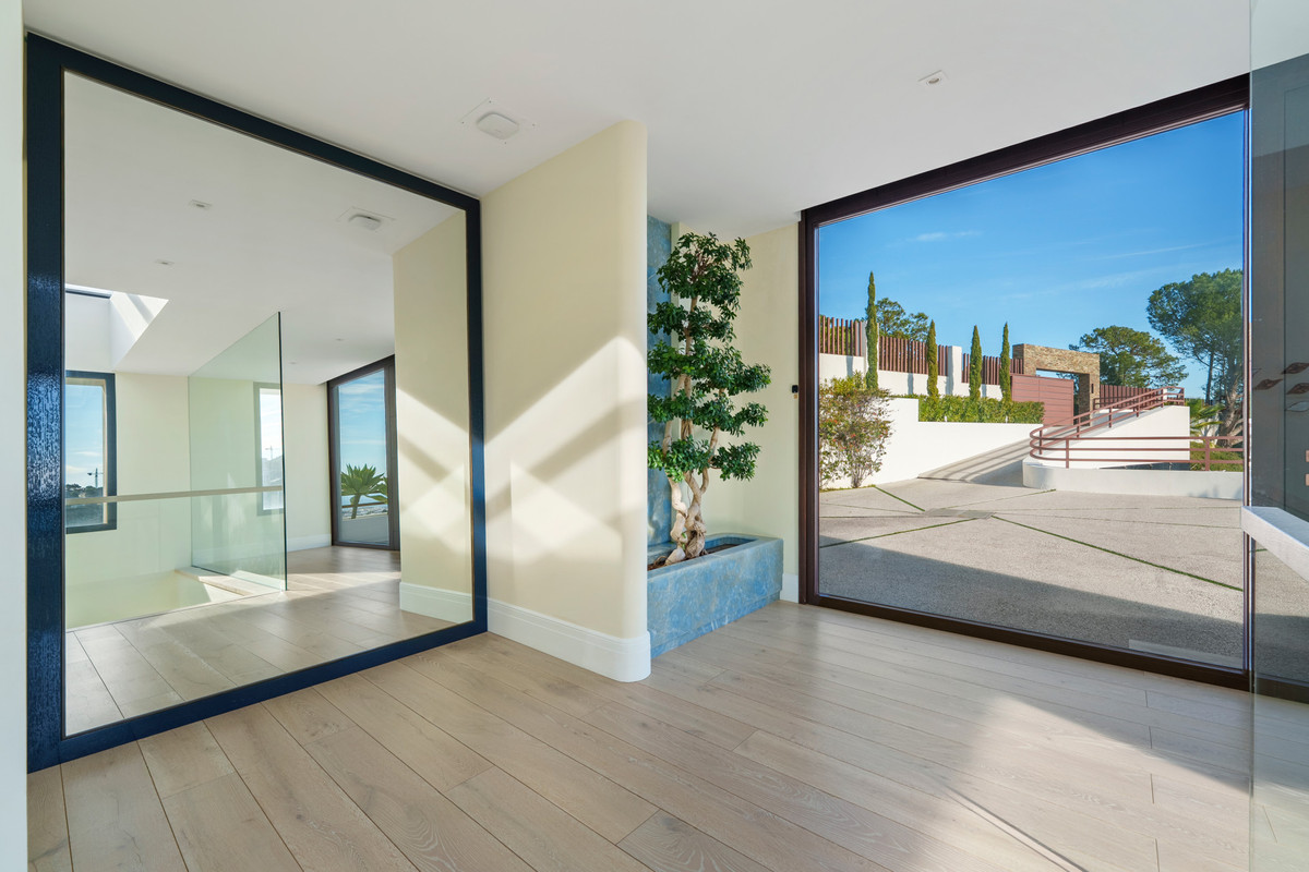Se vende Villa - Chalet de 5 dormitorios en Costa Del Sol, Málaga, España