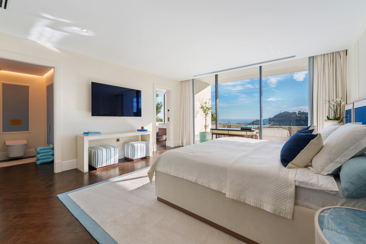 Se vende Villa - Chalet de 5 dormitorios en Costa Del Sol, Málaga, España