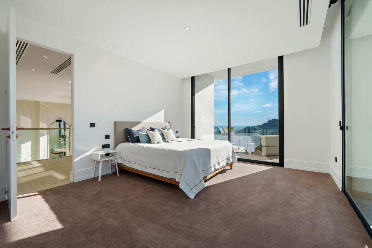 Se vende Villa - Chalet de 5 dormitorios en Costa Del Sol, Málaga, España
