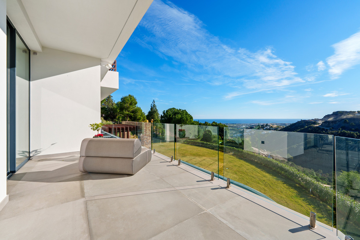 Se vende Villa - Chalet de 5 dormitorios en Costa Del Sol, Málaga, España