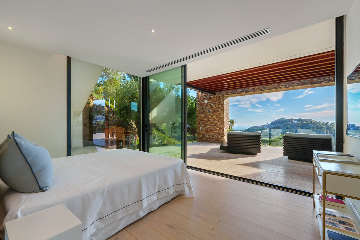 Se vende Villa - Chalet de 5 dormitorios en Costa Del Sol, Málaga, España