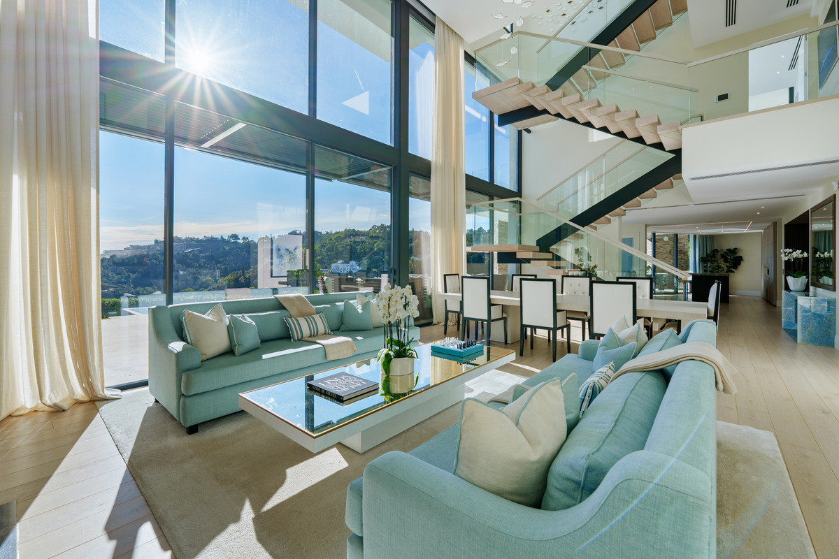 Se vende Villa - Chalet de 5 dormitorios en Costa Del Sol, Málaga, España