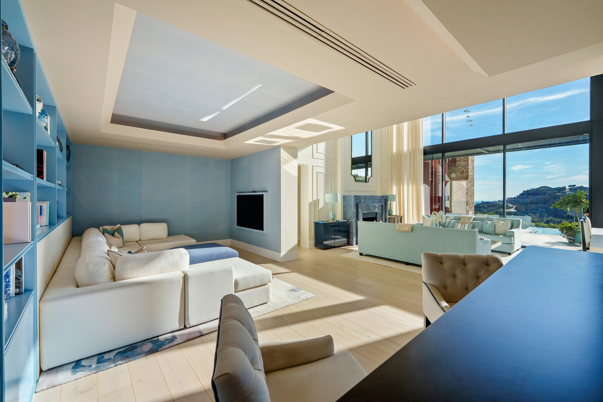 Se vende Villa - Chalet de 5 dormitorios en Costa Del Sol, Málaga, España