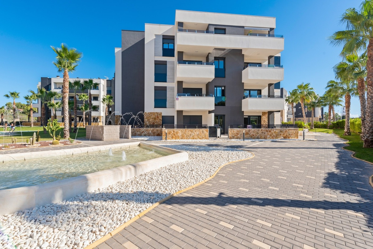 2 Bed Apartment for sale in Los Altos Costa Blanca, Alicante, Spain