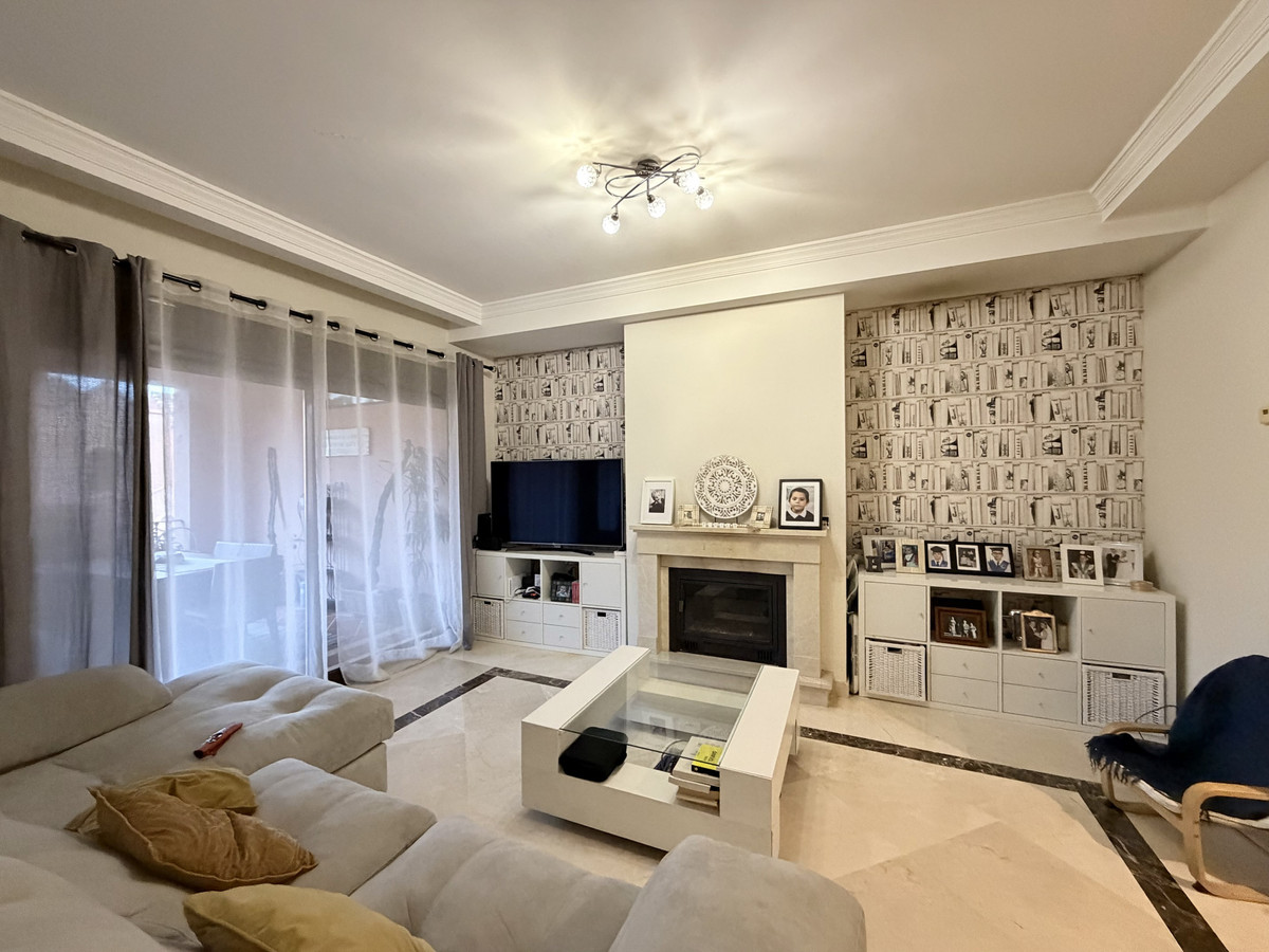 4 Bed Townhouse for sale in Estepona Costa Del Sol, Málaga, Spain