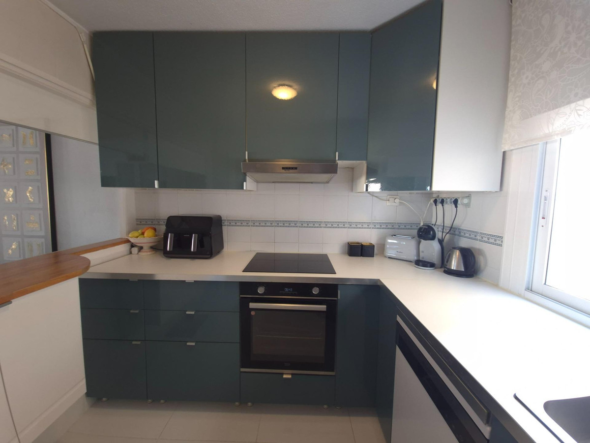 3 Bed Apartment for sale in Torrevieja Costa Blanca, Alicante, Spain