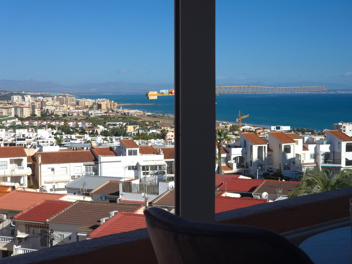 3 Bed Apartment for sale in Torrevieja Costa Blanca, Alicante, Spain