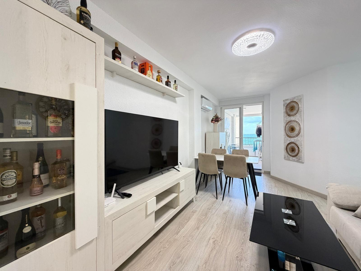 Se vende Apartamento Planta Media de 3 dormitorios en Costa Blanca, Alicante, España