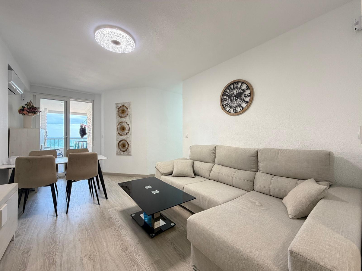 Se vende Apartamento Planta Media de 3 dormitorios en Costa Blanca, Alicante, España