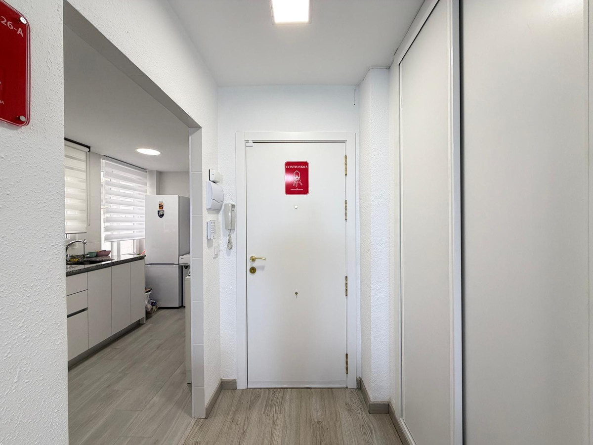 Se vende Apartamento Planta Media de 3 dormitorios en Costa Blanca, Alicante, España