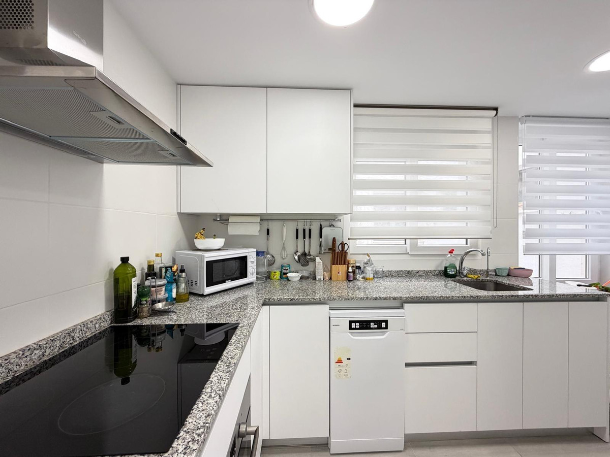 Se vende Apartamento Planta Media de 3 dormitorios en Costa Blanca, Alicante, España