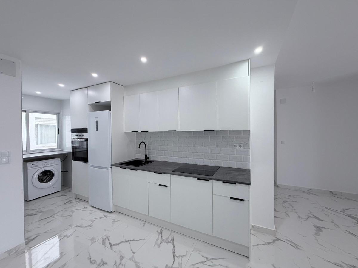 3 Bed Apartment for sale in Torrevieja Costa Blanca, Alicante, Spain