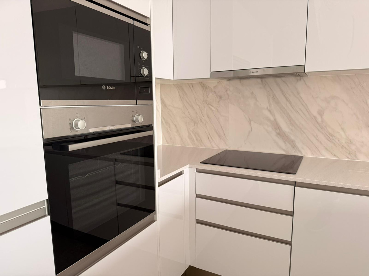 2 Bed Apartment for sale in Estepona Costa Del Sol, Málaga, Spain
