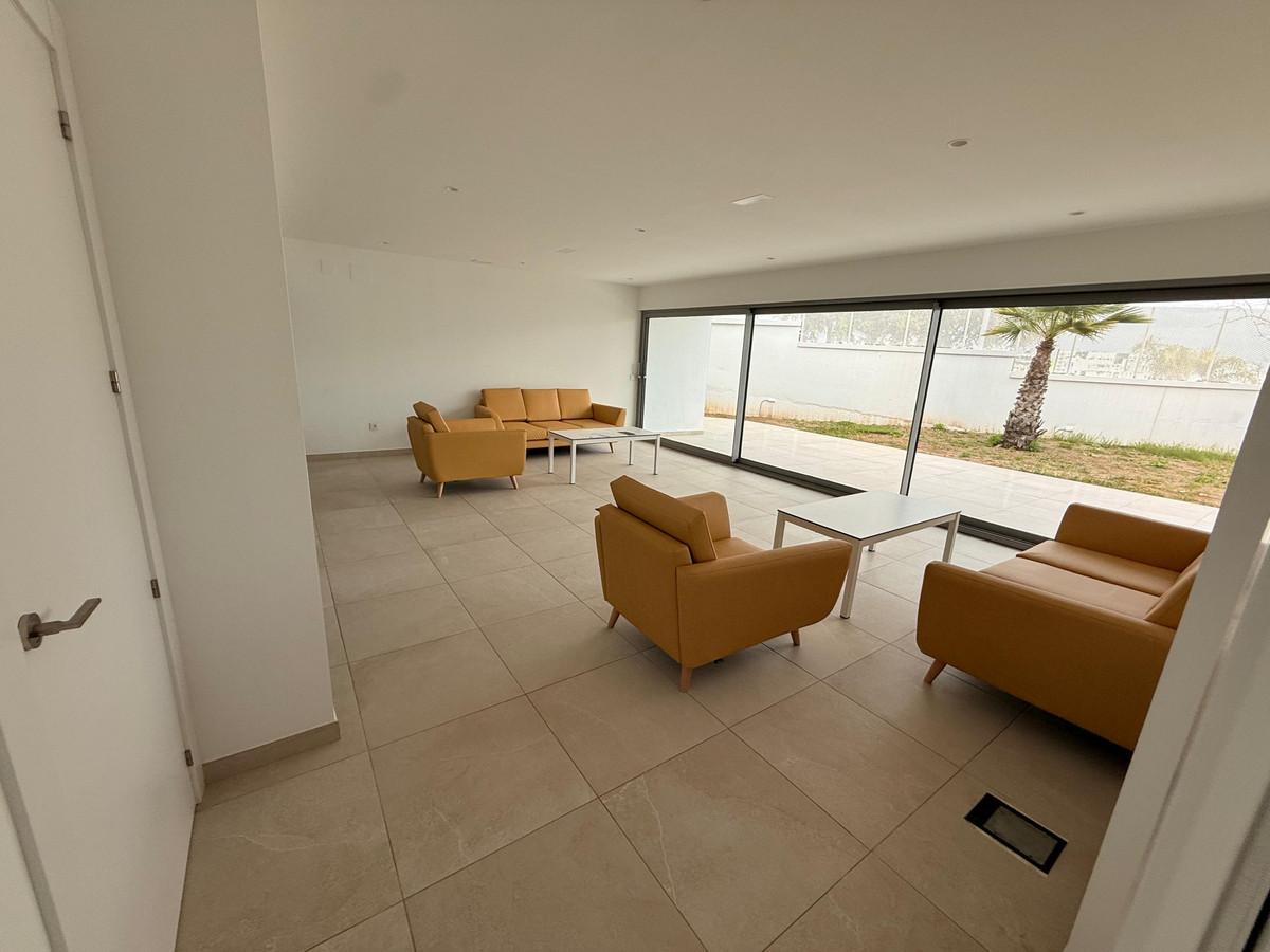 2 Bed Apartment for sale in Estepona Costa Del Sol, Málaga, Spain
