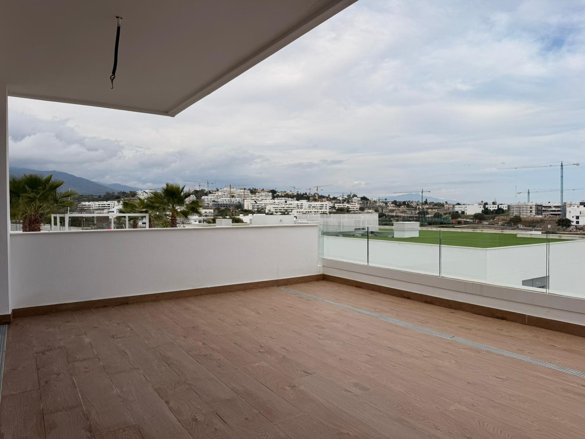 2 Bed Apartment for sale in Estepona Costa Del Sol, Málaga, Spain